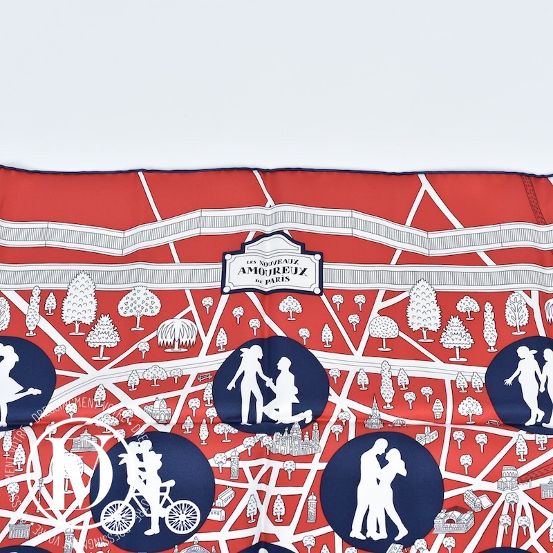 Carré 90 en soie “Les Nouveaux Amoureux de Paris” – Hermès – Image 3